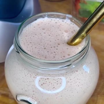 Delicious Easy To Make Post Workout Smoothie Recipe