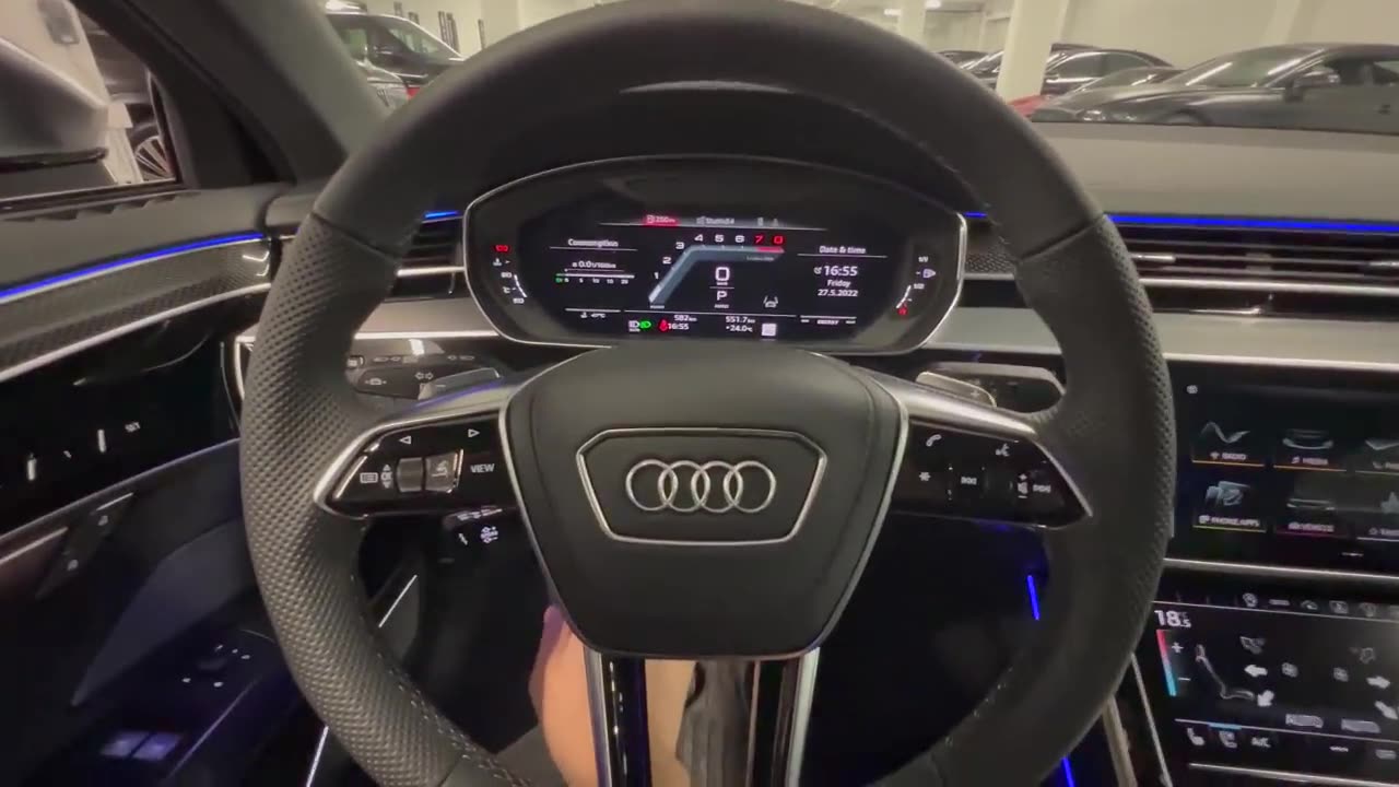 2022 Audi S8 L - Revs +