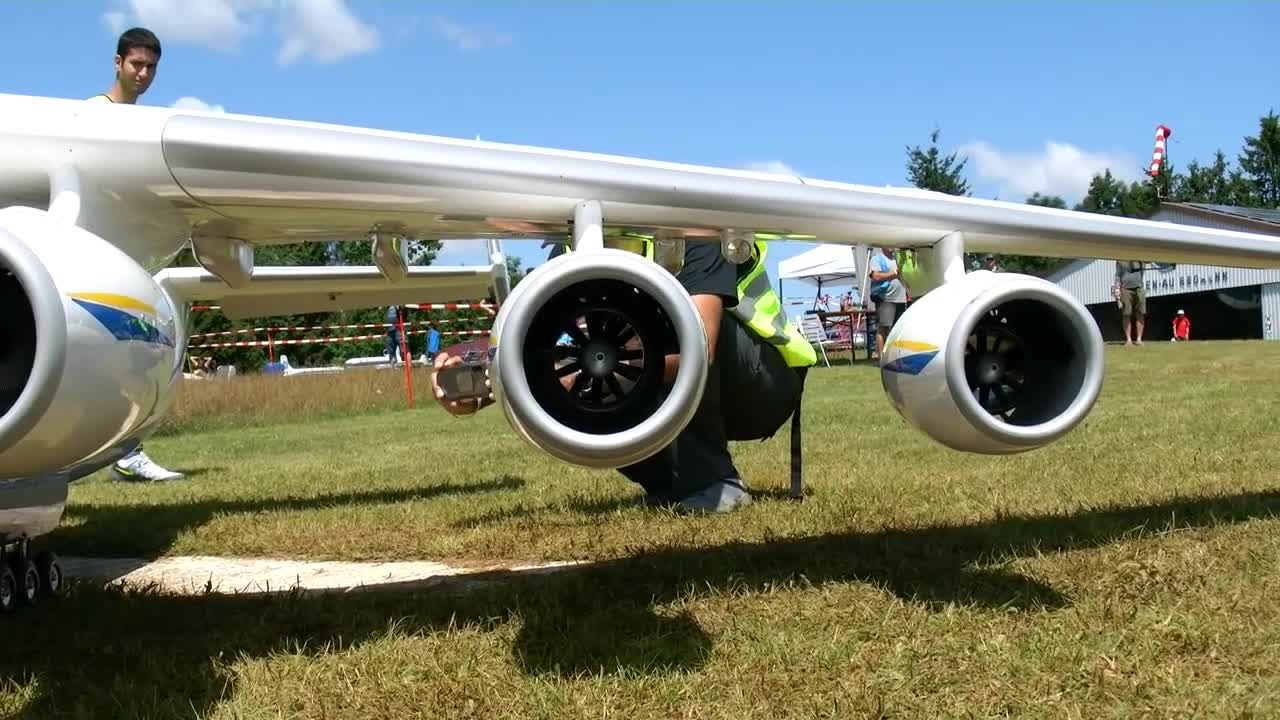 An-225 aircraft model