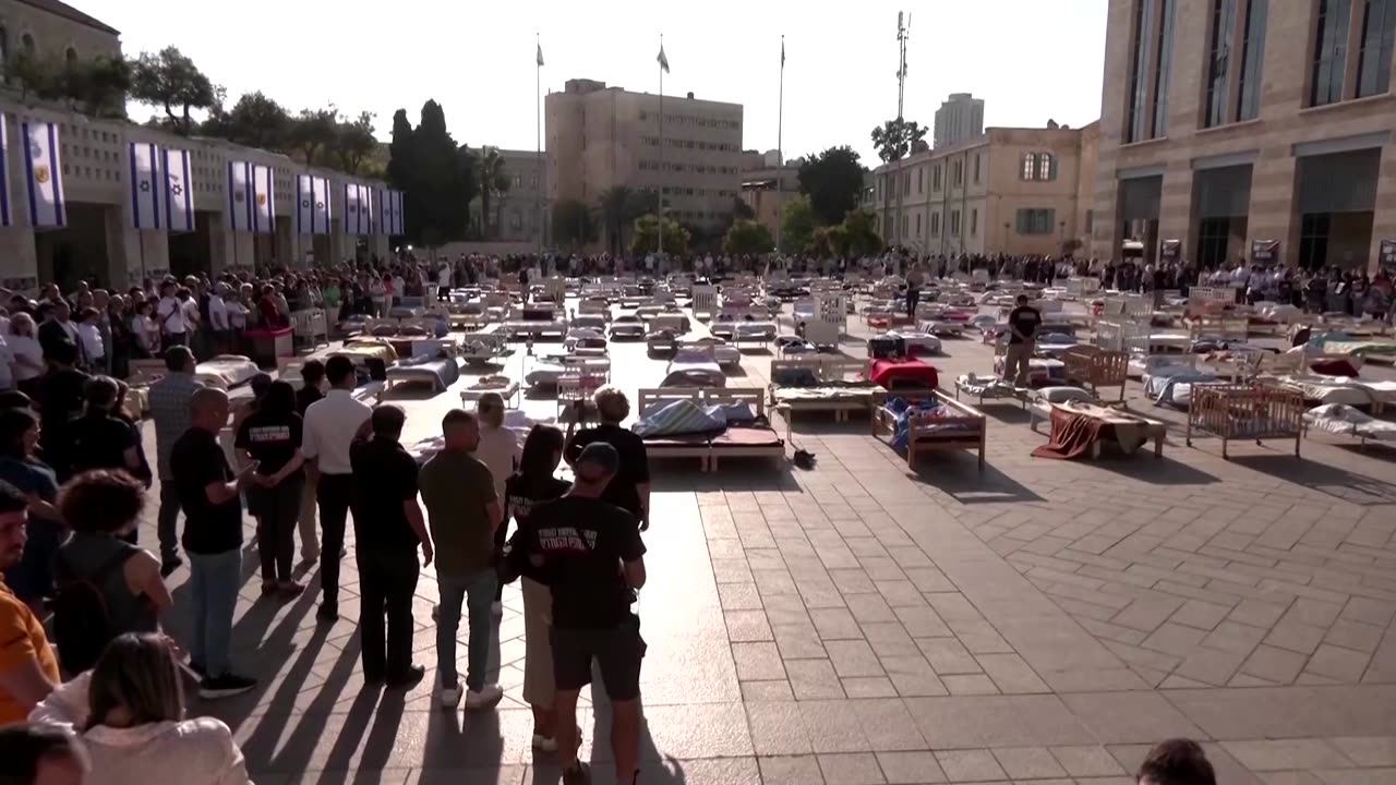 Jerusalem holds moment of silence for Hamas hostages