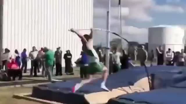 watch how wrong pole-vaulting can be some-times