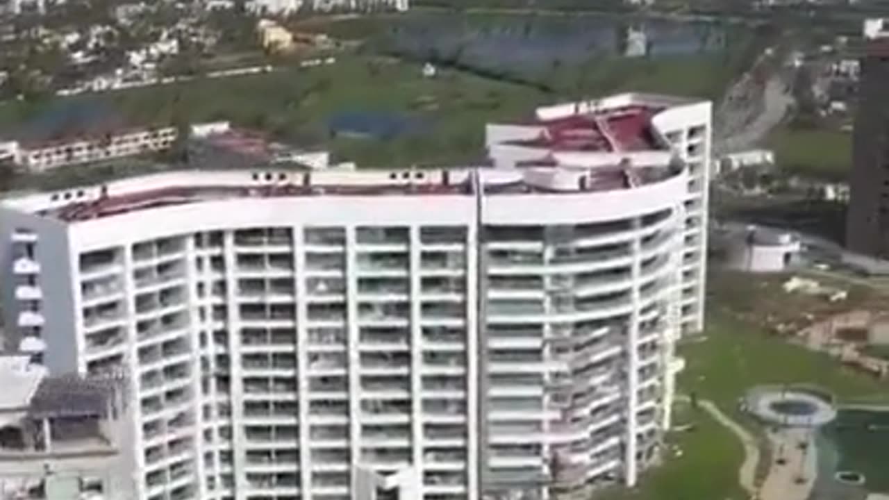 The deep state is at war with humanity. Acalpulco Cat 5 hurricane out of nowhere