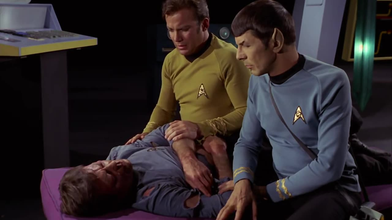 Star Trek S03E12 The Empath