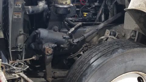 #1153 2006 Cummings 8.3L ISC300 diesel engine RTO