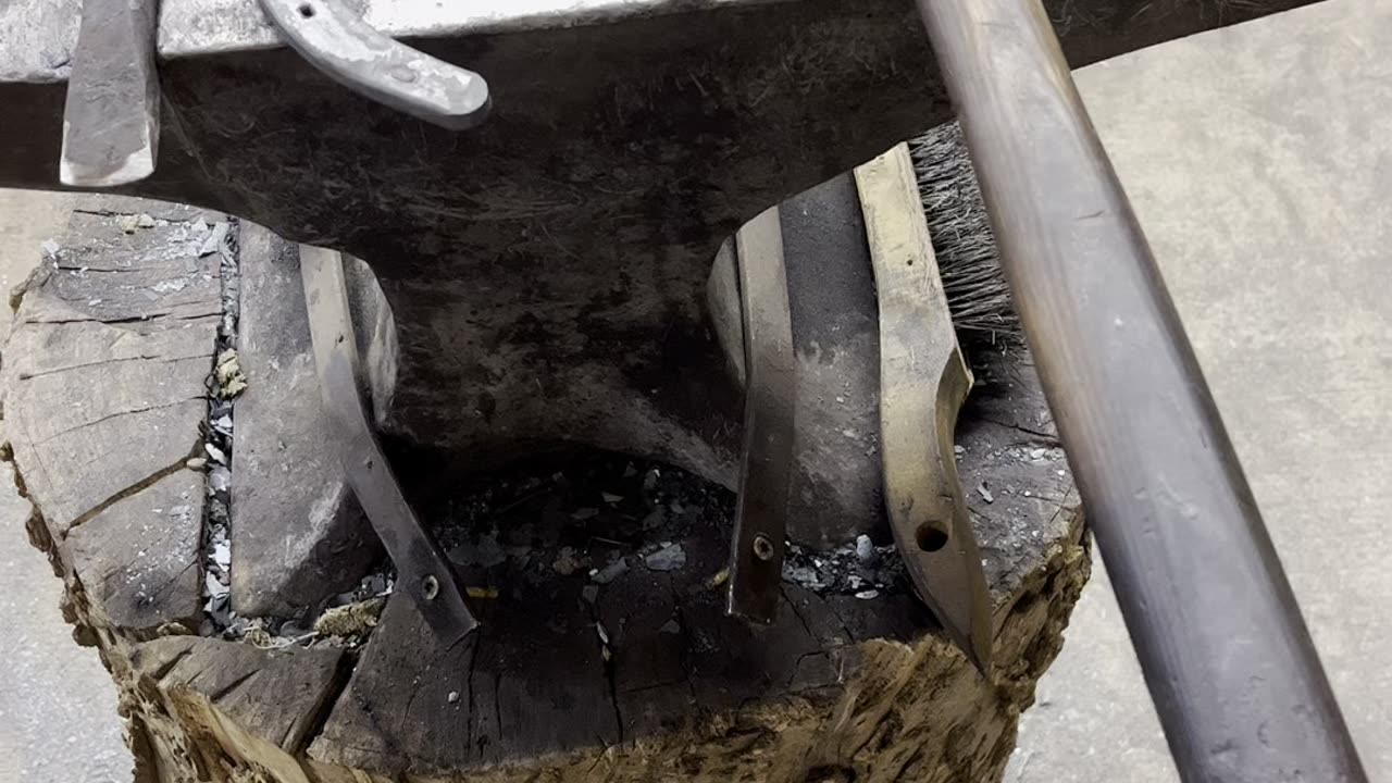 Blacksmithing-Forged hoof pick