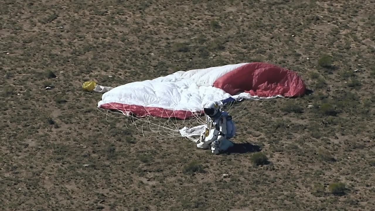 RedBull Jumped From Space (World Record Supersonic Freefall)