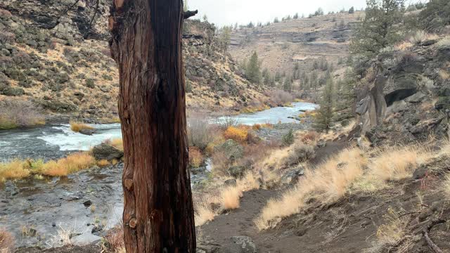 Central Oregon – Steelhead Falls – Panoramic Views of Crooked River – 4K