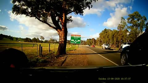 Dash Cam Owners Australia - Good deeds on the roa
