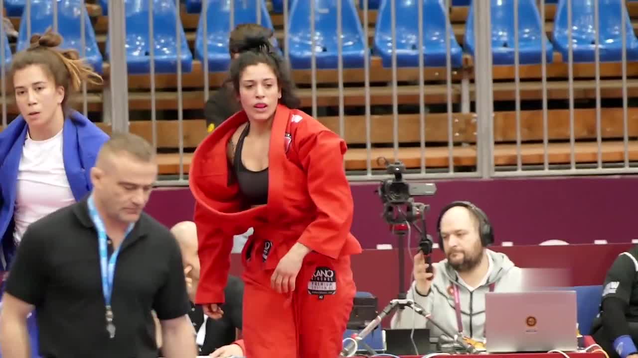 Women's Grappling GI 71kg - Tough Battle Won by Submission