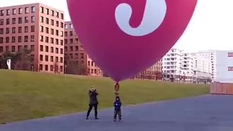 Balloon booms sparkle