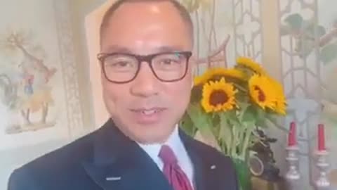 20190926文贵先生视频：教大家怎麼吃金枪鱼 这是我的午餐 大家知道我今天要干嘛了吧
