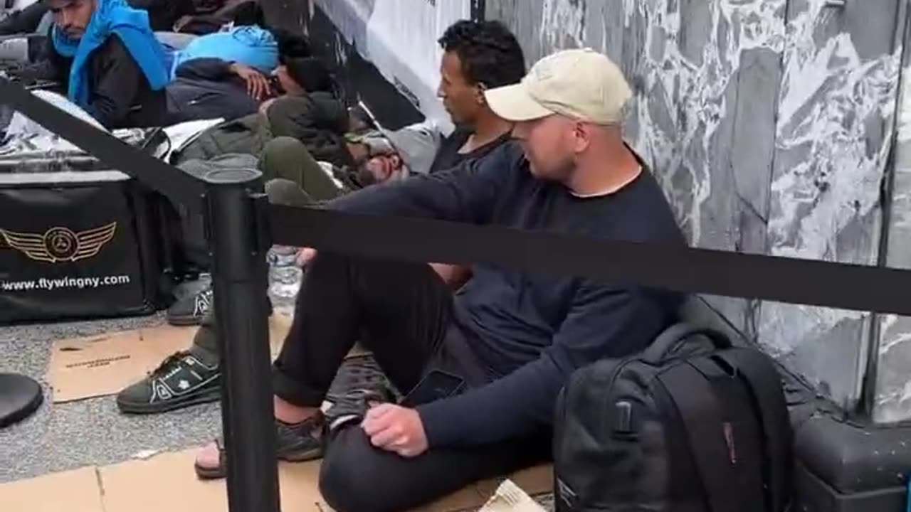 New York exposed: Homeless illegals and citisens are sleeping all over Manhattan.