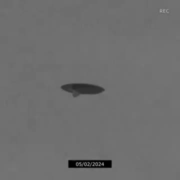 Purported video captures UFO UAP flying over Sweden during nighttime using night vision