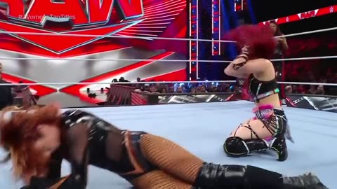 The wwE women's fight Seen full video What happens in the end