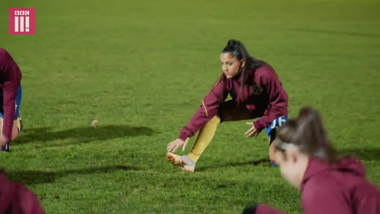 The Twin Footballers & The Pressures Of Turning Pro Britain's Youngest Football Boss