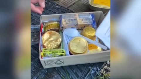 Filthy Muscovite food was brought to the Ukrainian gas station