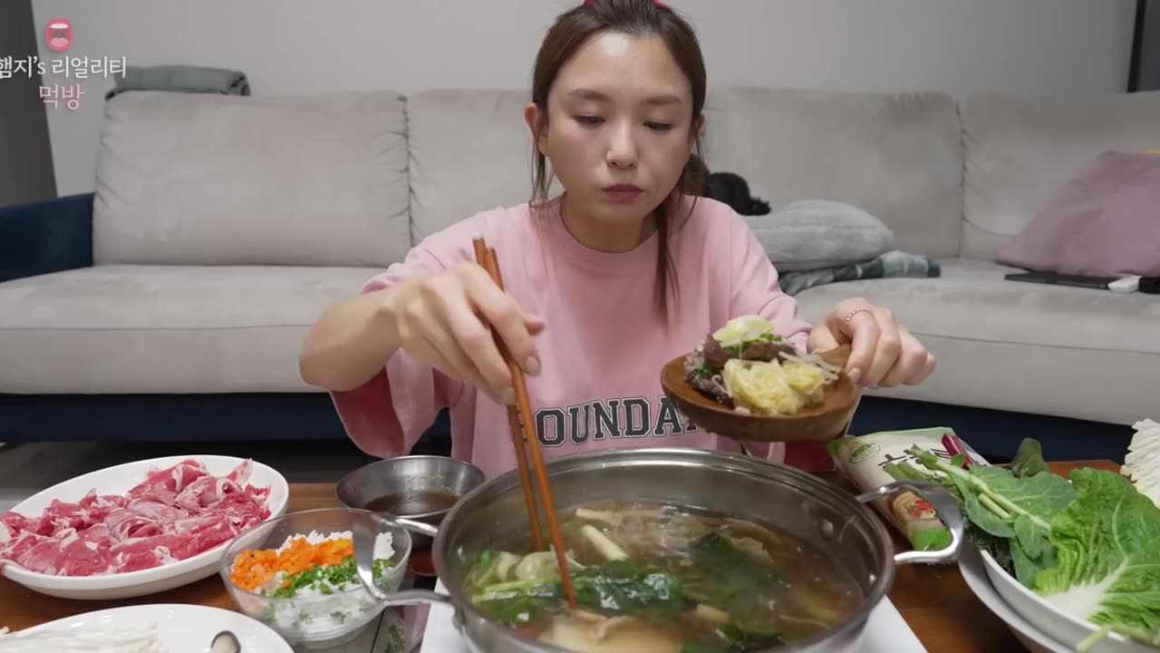 Real Mukbang▶Super Simple Beef Shabu Shabu ☆ Kalguksu and Rice are Main(?)