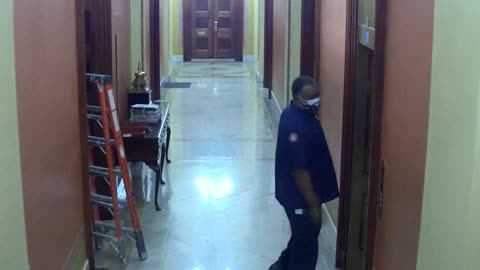 0263USCH02H227Hallway_2021-01-06_06h40min01s413ms.mp4