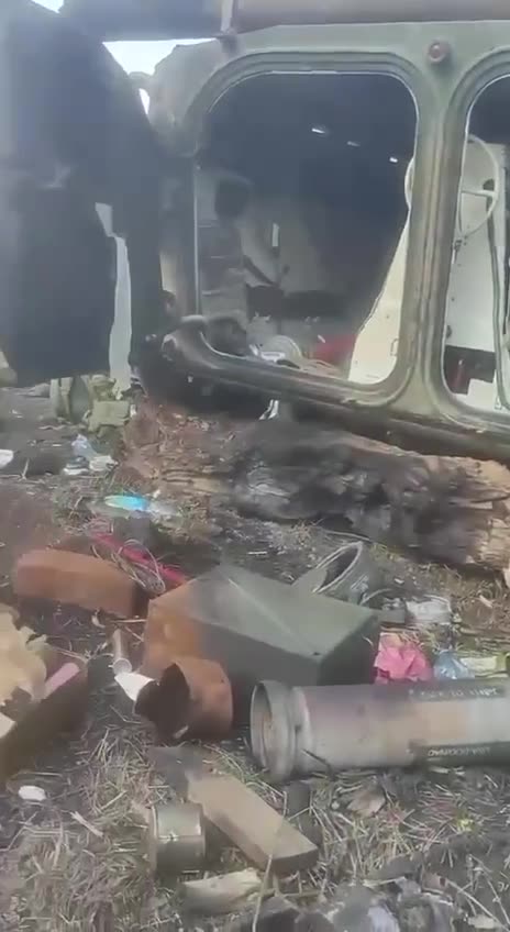 A short break on the way to liberate Robotine 💪🇺🇦