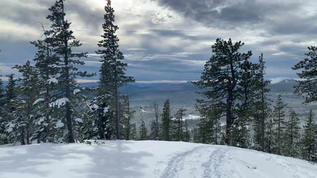 Views of Mount Bachelor from Vista Butte Summit – Central Oregon – Vista Butte Sno-Park – 4K