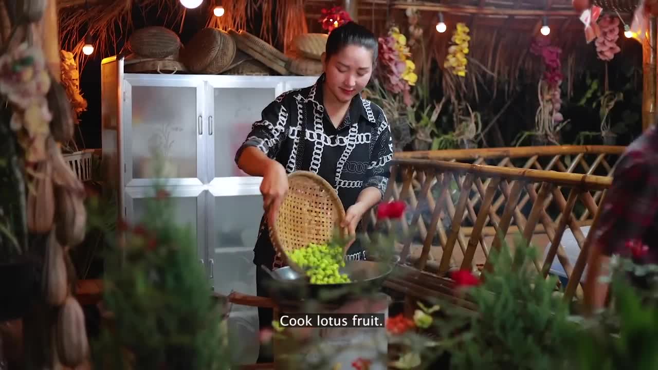 Harvest Lotus root and pick fruit for cooking