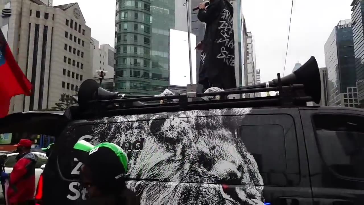 20200513_V3_S01(S0XXlijs7zg)강남 사거리에서 외친 안정권의 이 충격적인 소리에