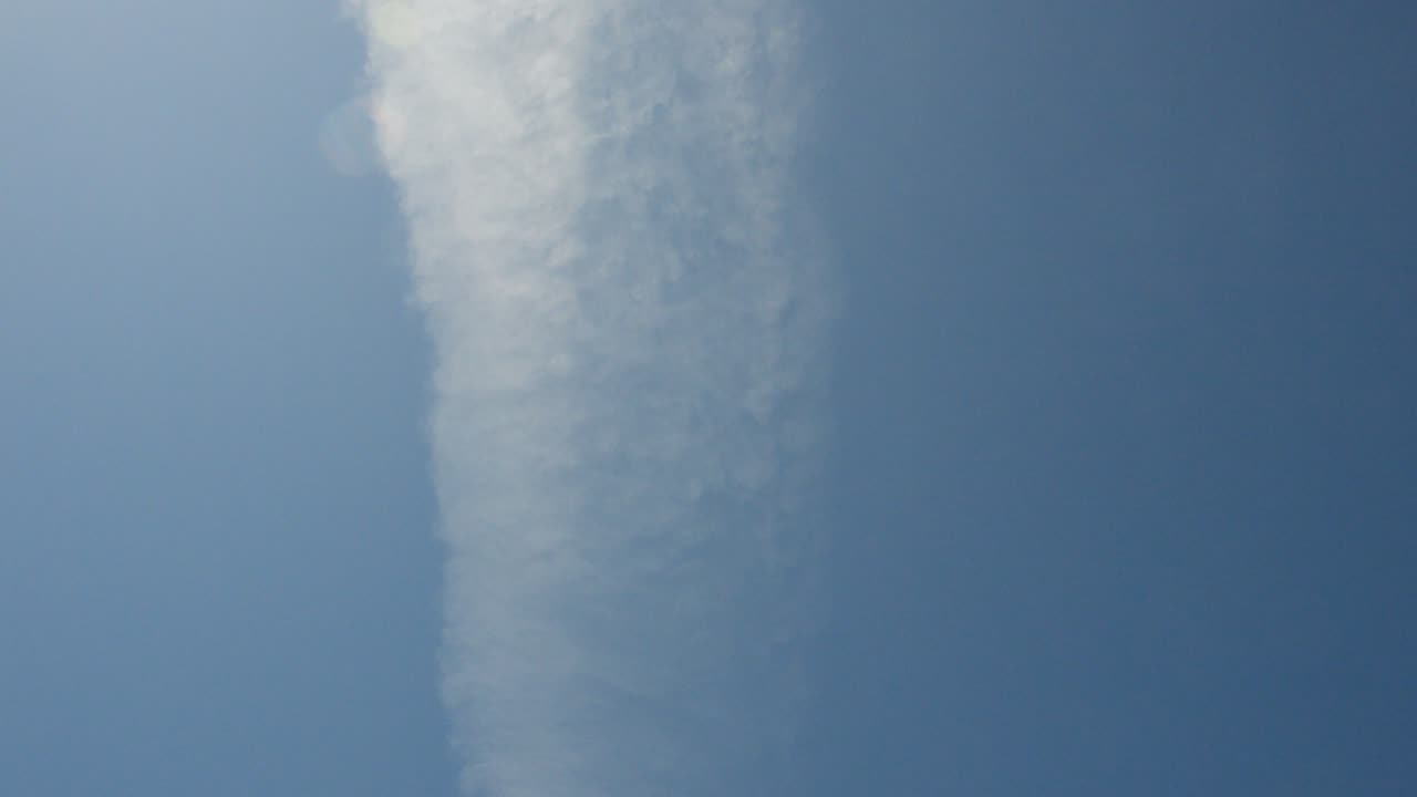 This Is A Chem Trail Right Over My Fucking House