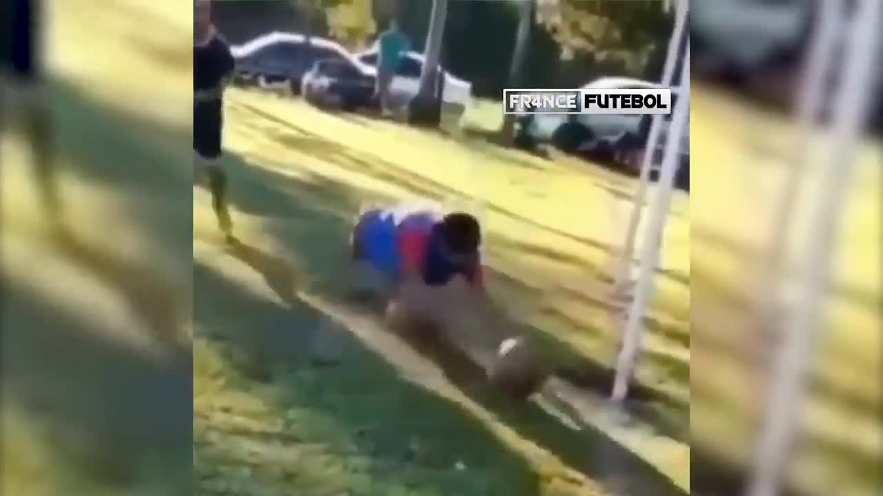 FOOTBALL FUTEBOL ENGRAÇADO