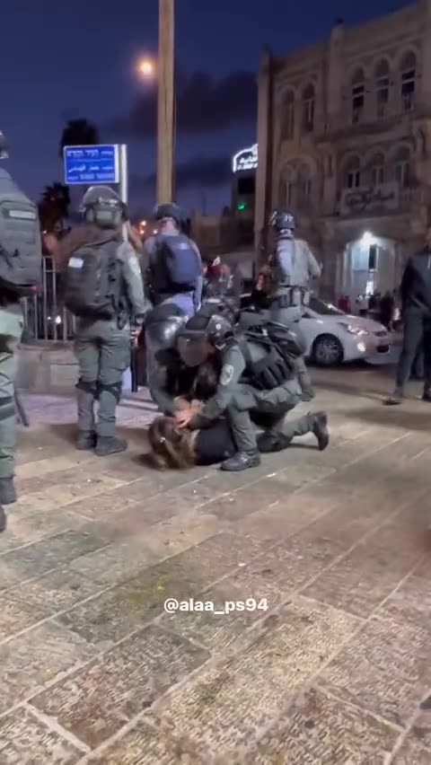 ΣΤΟ ΜΕΤΑΞΥ ΣΤΗΝ ΓΑΛΛΙΑ