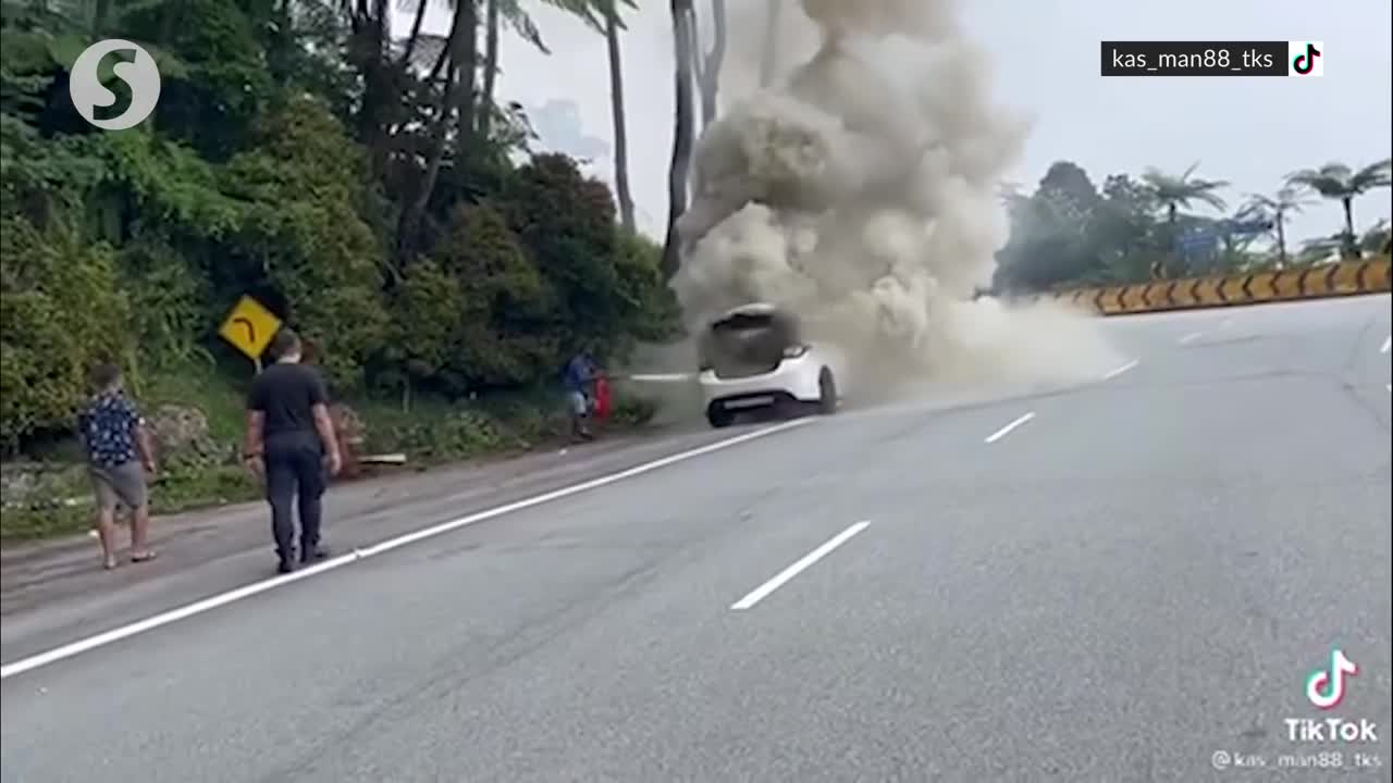 Malaysia: Car on fire rolls backwards on Genting road | The Star/Asia News Network