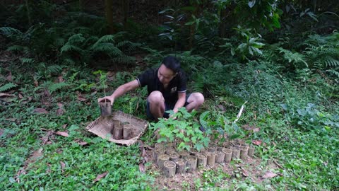 Make a pumpkin rig on the pond on a rainy heavy day, Revealing Duong private life. Primitive Skills