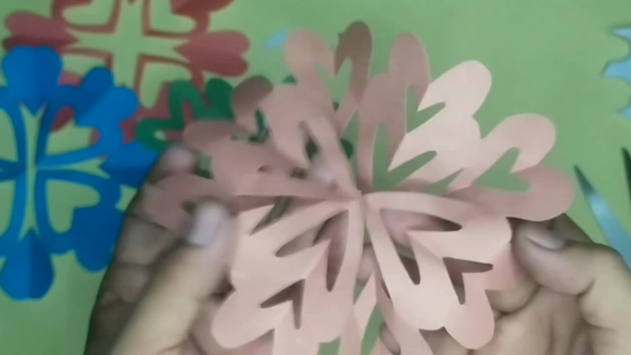 Ho to make flower from paper