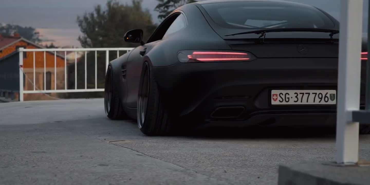 "Exchange this car with your friend who has been single for three years" # Benz amg