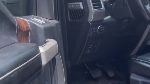Mom Leaves Children In Car To Get Nails Done
