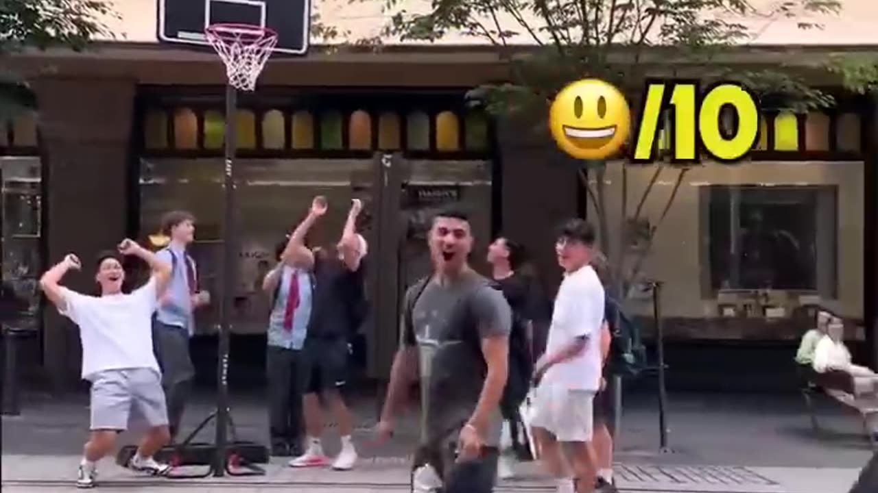Rating Strangers Shots (Crazy Fail compilation) 😭🏀