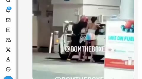 Bystander steps in to stop innocent Asian Man from being robbed