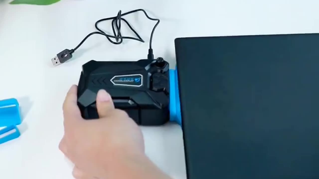 Air Extracting Vacuum Portable Notebook Adjustable Laptop Cooler