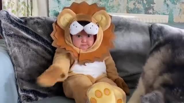 HUSKY MEETS A BABY LION!😭🦁.