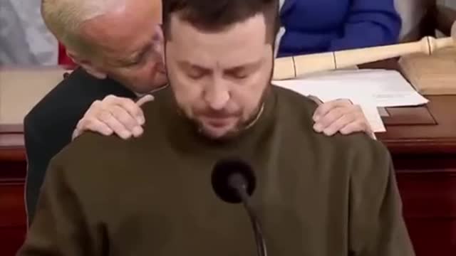 😜 Too Funny 😁 BIDEN CAUGHT SNIFFING AGAIN😱