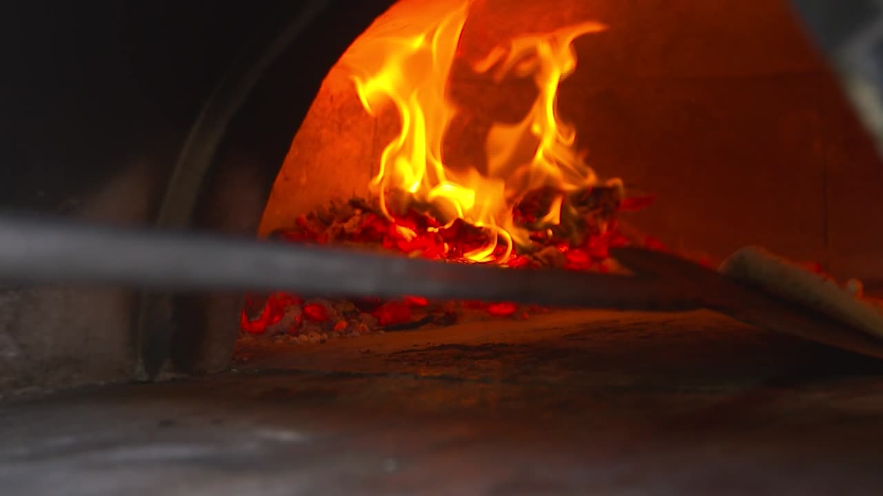 NYC proposes new rules aimed at restricting use of coal-and-wood fire ovens