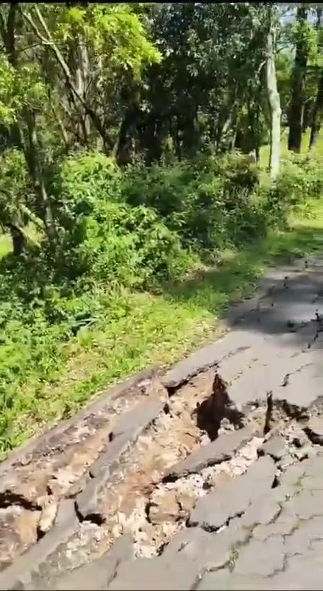 Vídeo: Confira imagens das rachaduras no solo que forçaram evacuação em Gramado