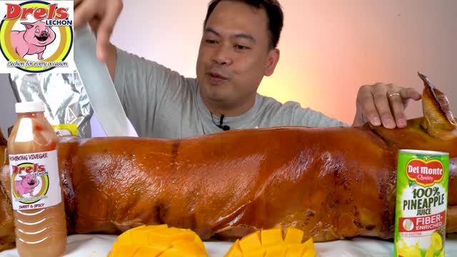 mukbang 1 whole roasted pig foody goody