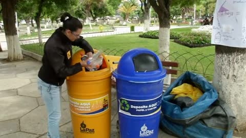 Bolivian recycling initiative turns plastic waste into school furniture