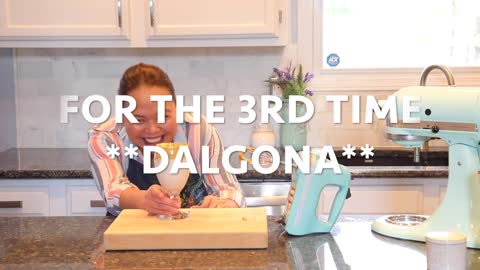 Dalgona Coffee in 5 MINUTES! (Whipped Coffee)