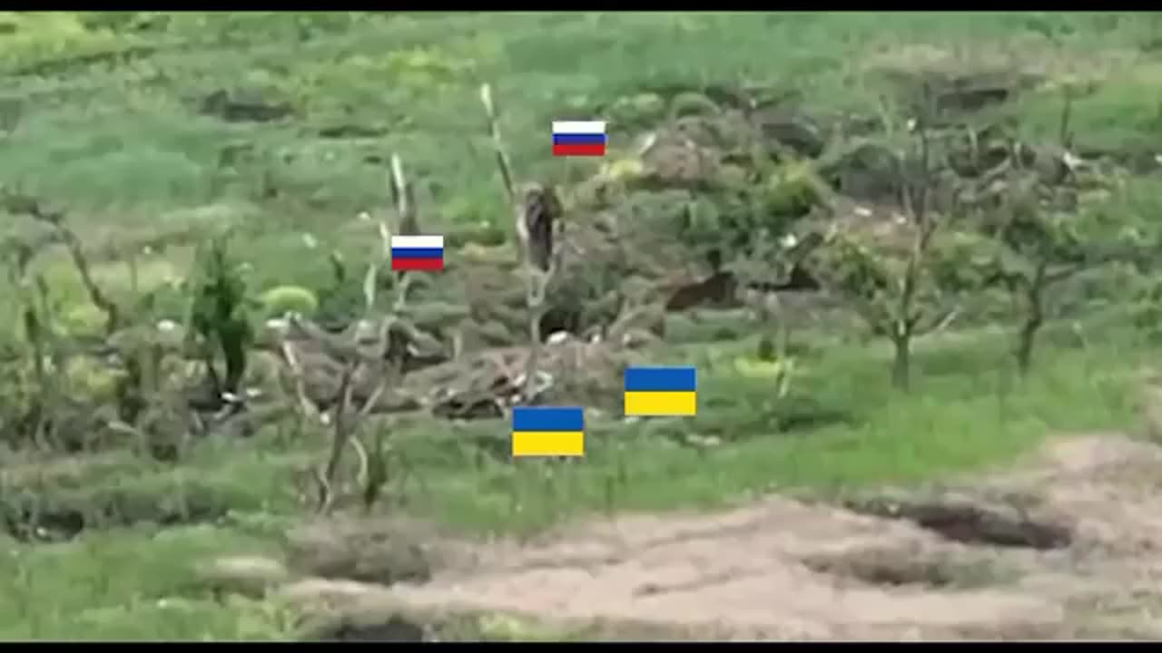 Russian soldiers execute surrendering Ukrainian soldiers