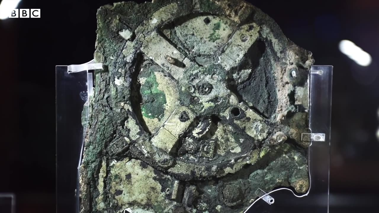 Antikythera Mechanism: The ancient 'computer' that simply shouldn't exist - BBC REEL