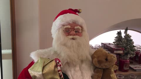 Watch Santa Claus celebrate New Year 2021