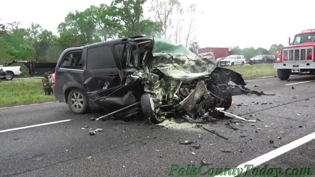 WRONG WAY DRIVER CAUSES HEAD ON COLLISION, GOODRICH TEXAS, 04/15/22...