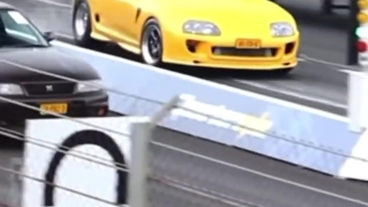 Toyota MK4 supra Drag race