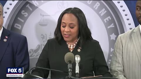 Trump's lawyer speaks out after surrendering at Georgia jail | #tump #lawyer